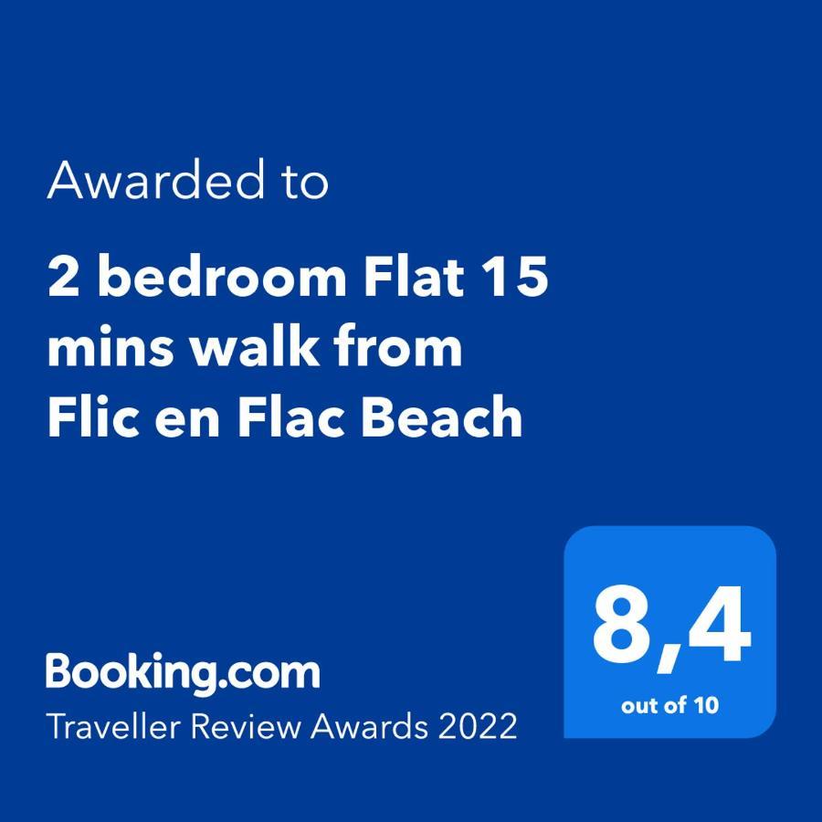 2 Bedroom Flat 15 Mins Walk From Flic En Flac Beach Exterior foto