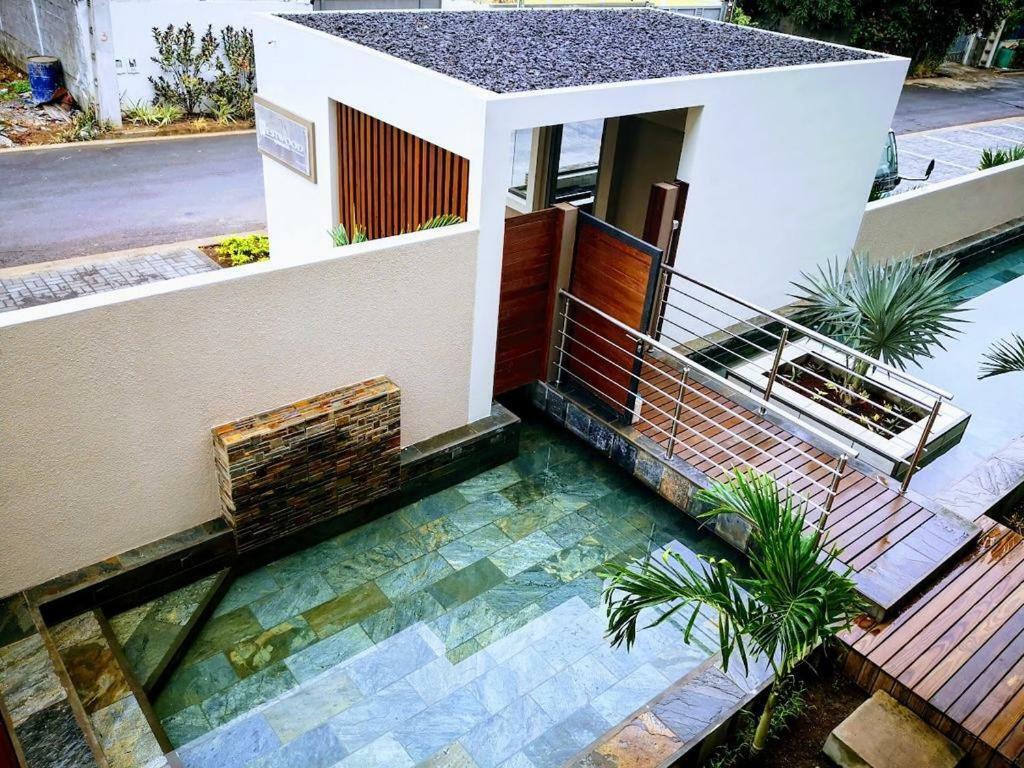 2 Bedroom Flat 15 Mins Walk From Flic En Flac Beach Exterior foto